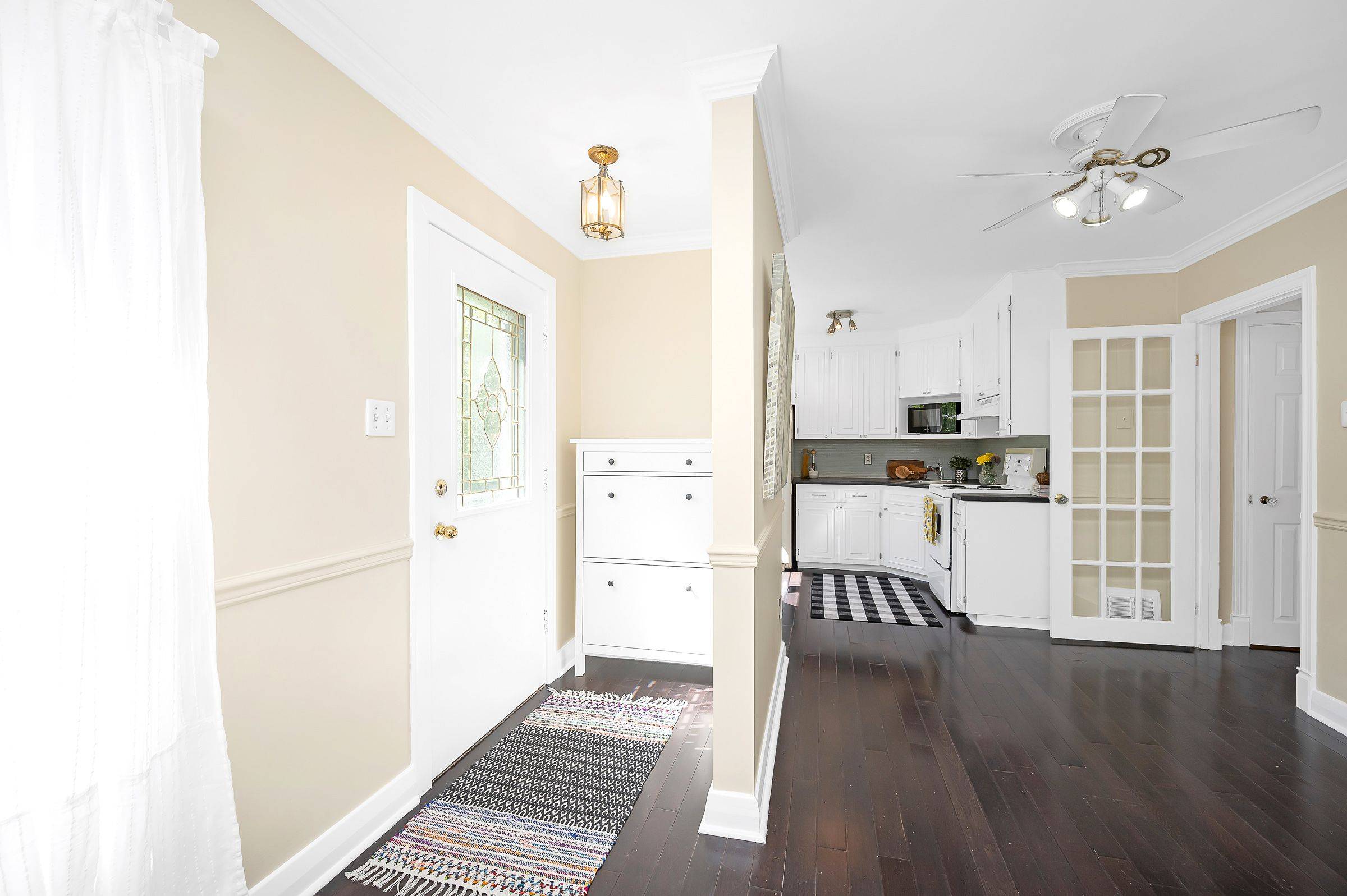 Burlington, ON L7R 2C6,2067 Maplewood DR