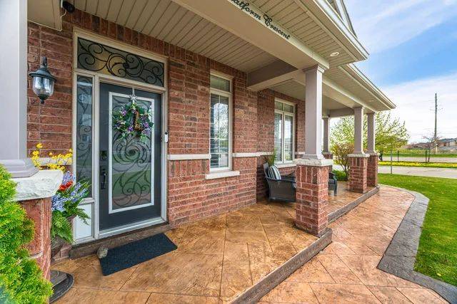 Brampton, ON L7A 0W5,17 Platform CRES