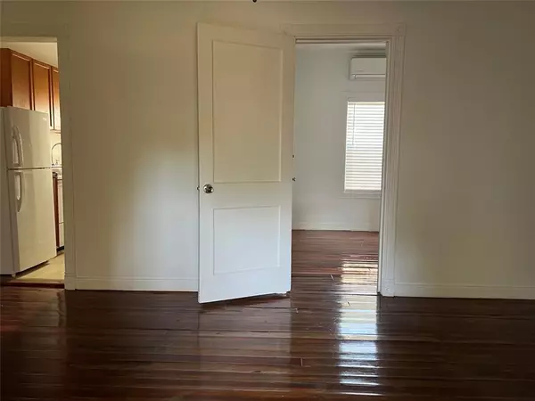 Fort Lauderdale, FL 33301,808 SE 6th Ct #2