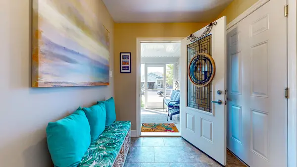 Wasaga Beach, ON L9Z 3A8,6 Tennessee AVE