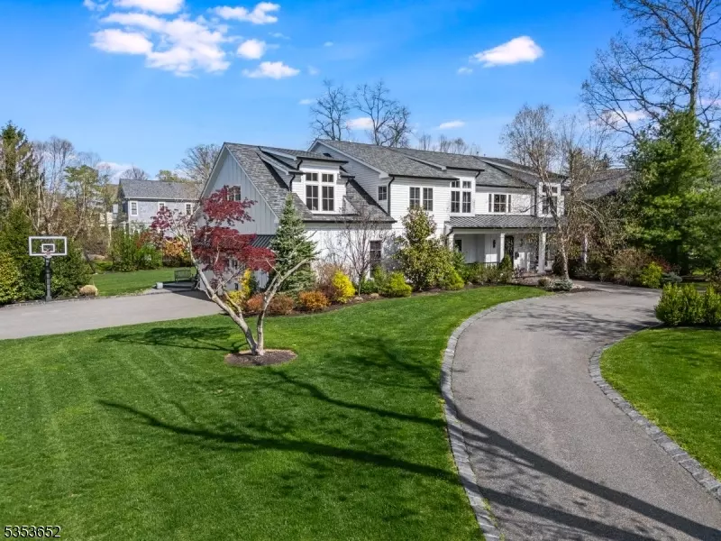 26 Coventry Rd, Livingston Twp., NJ 07039