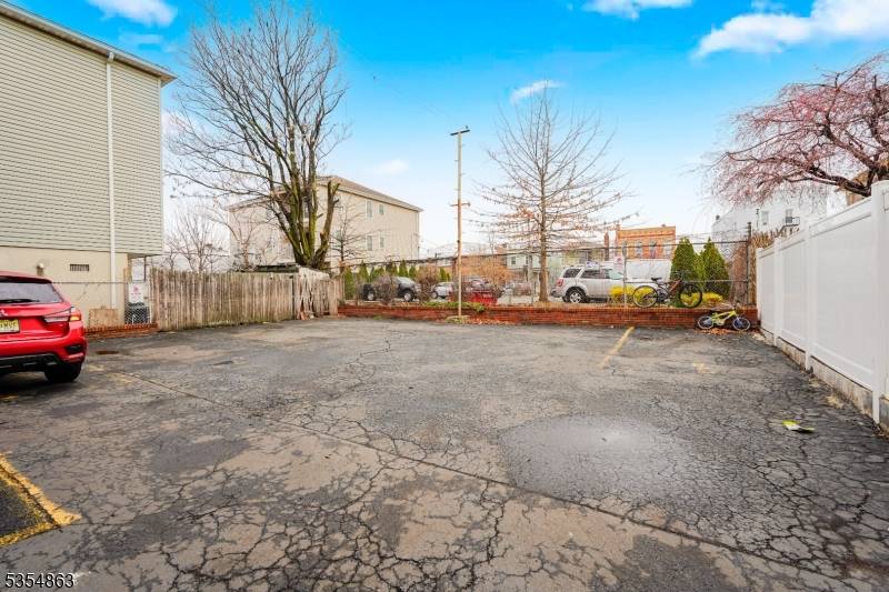 Union Twp., NJ 07202,325-327 JOHN STREET