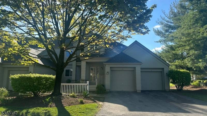 4 Harker Hill Dr, Hardyston Twp., NJ 07419