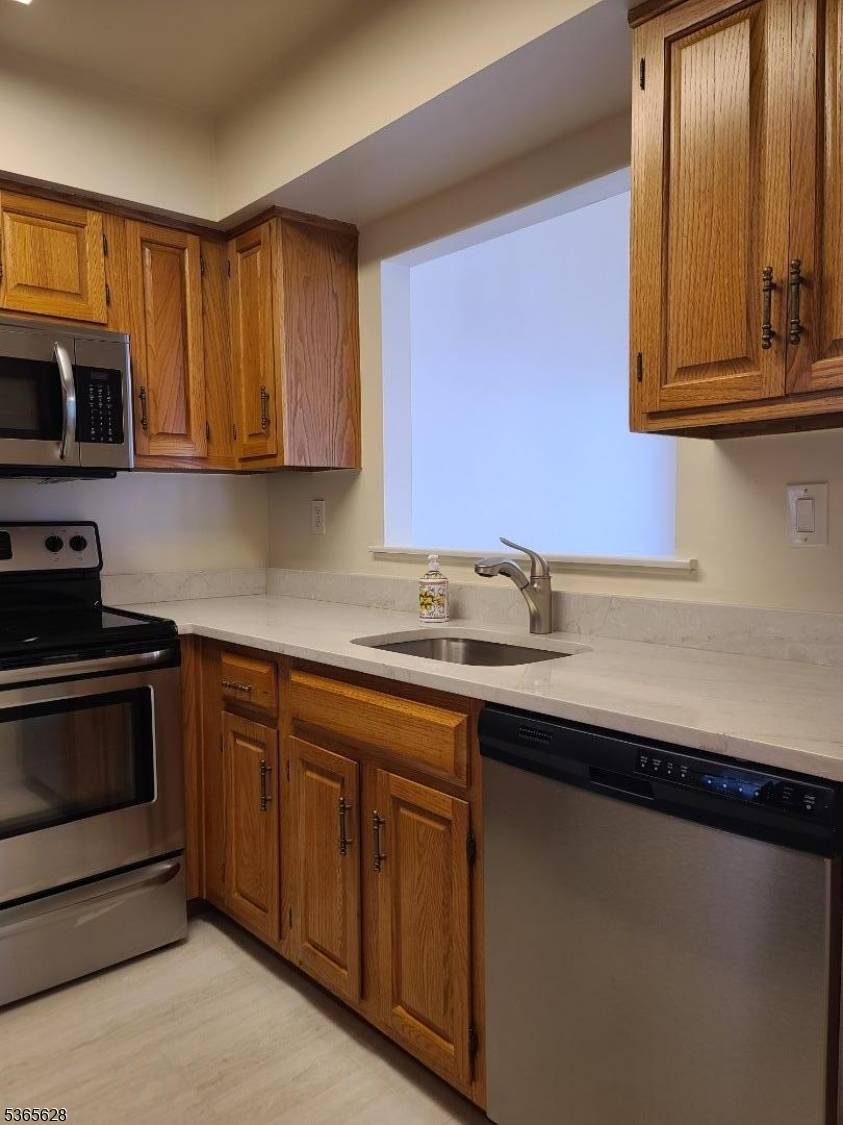 Bedminster Twp., NJ 07921,26 PINE CT