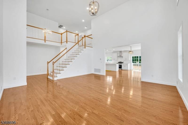 Phillipsburg Town, NJ 08865,210 Corliss Avenue