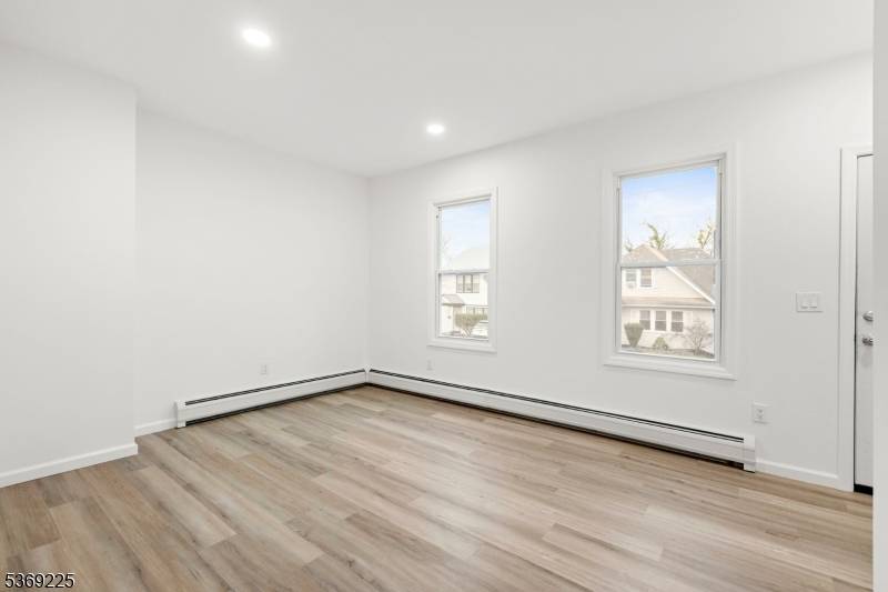 Prospect Park Boro, NJ 07508,325 N 7Th St