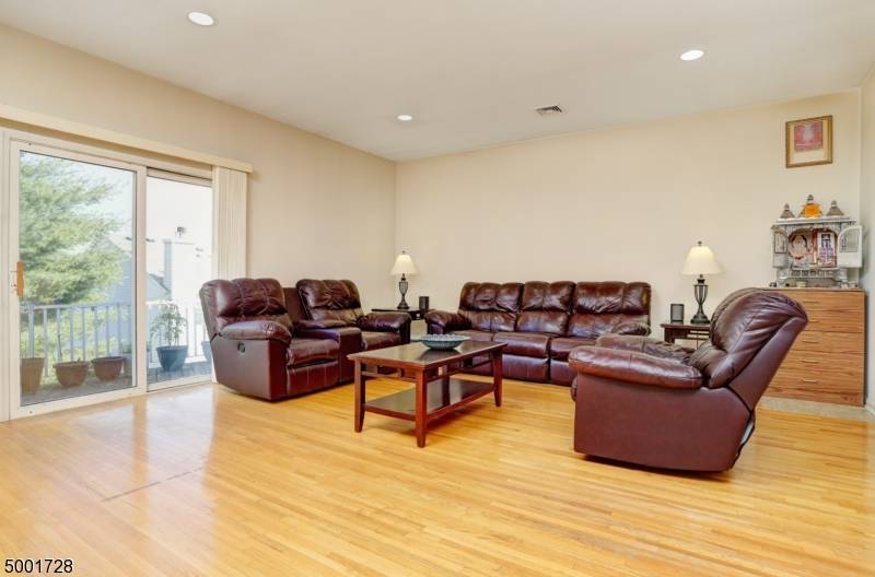 Parsippany-troy Hills Twp., NJ 07950,643 Old Dover Rd