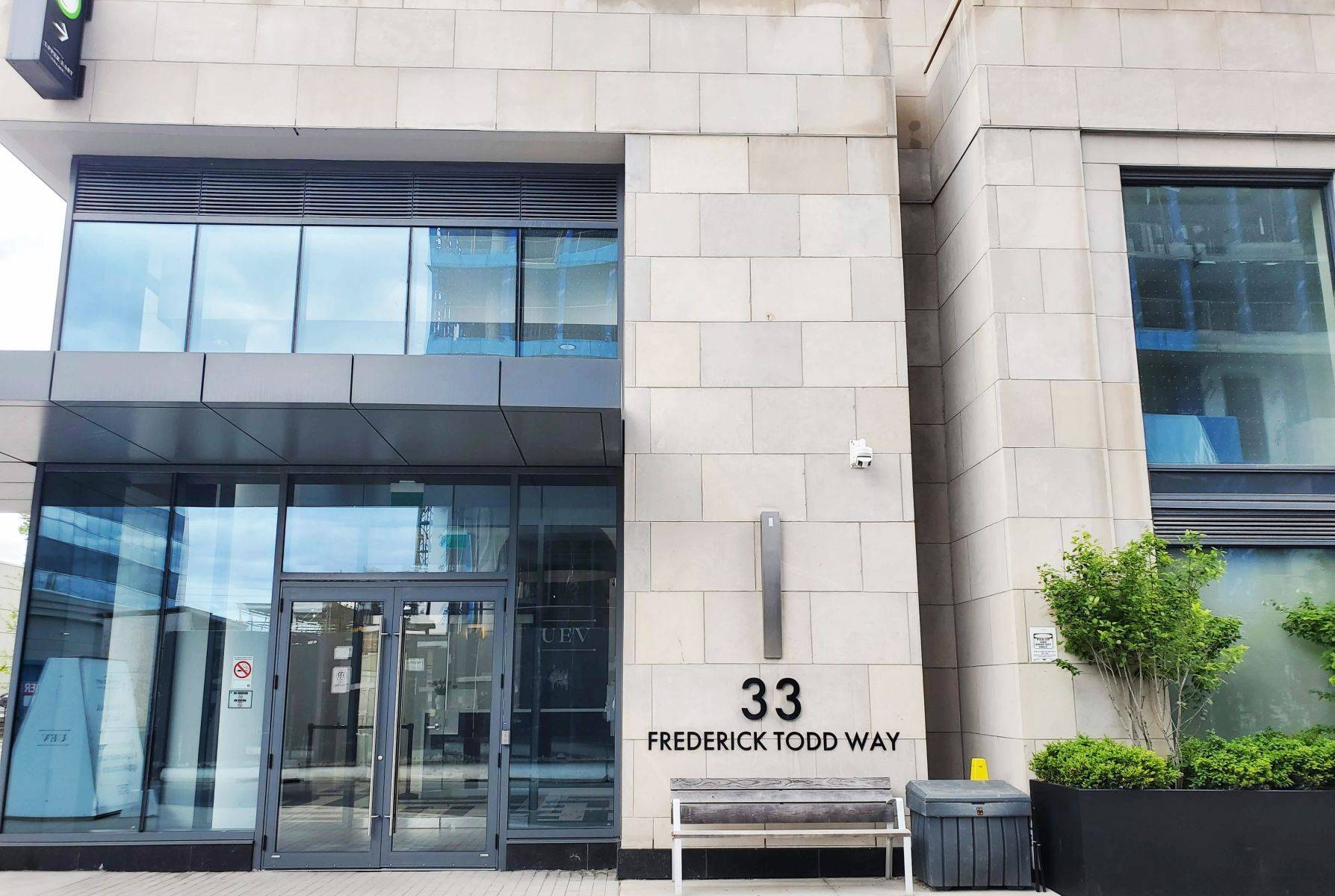Toronto C11, ON M4G 0C9,33 Frederick Todd WAY #913