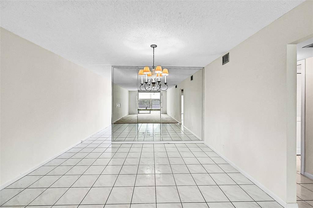 Coconut Creek, FL 33066,2003 GRANADA #J3
