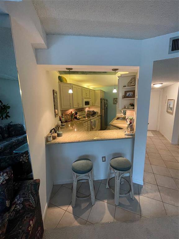 Fort Lauderdale, FL 33315,1101 S River Reach Dr #212