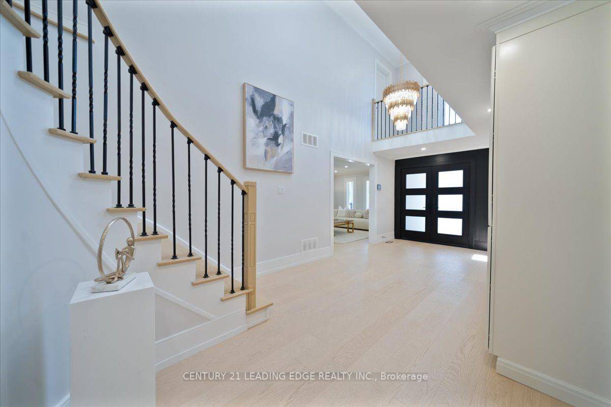 Vaughan, ON L4L 1X8,157 Jeanne DR