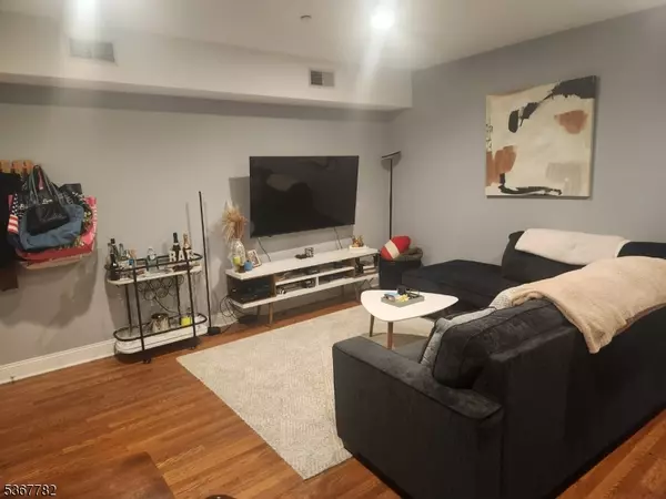 450 Park Ave #2B, Scotch Plains Twp., NJ 07076