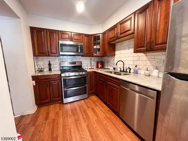 Hackettstown Town, NJ 07840,522 W Valley View Ave