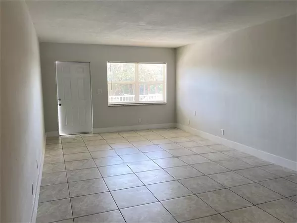 Deerfield Beach, FL 33441,853 SE 4th Ct #18