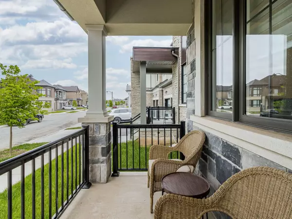 Oakville, ON L6M 5L4,1386 Queens Plate RD