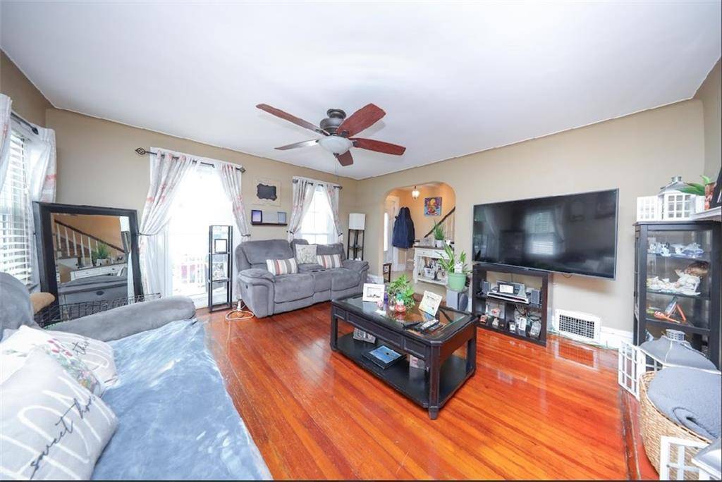 Staten  Island, NY 10310,28 Trinity PL