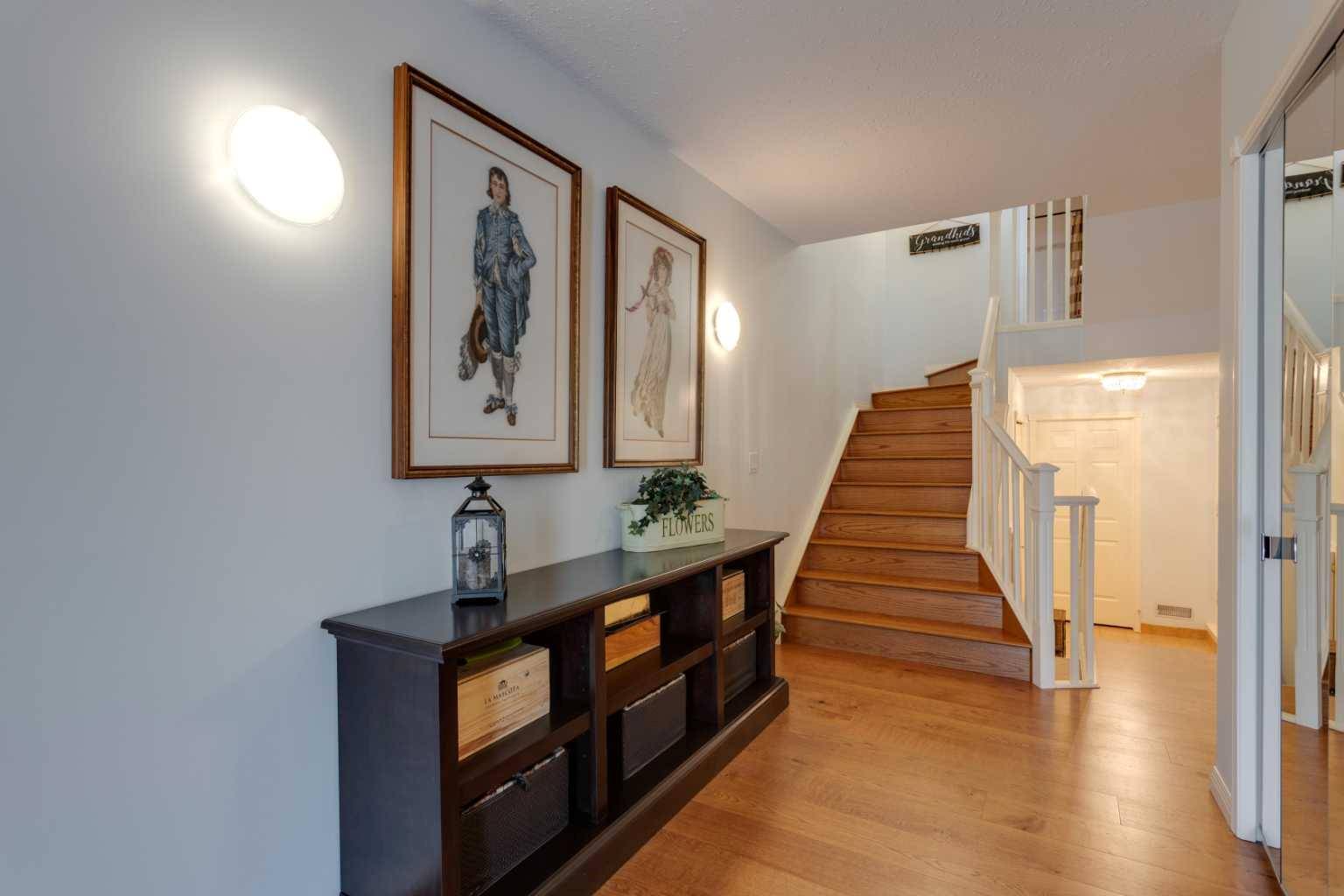 Calgary, AB T3B 5R6,8020 Silversprings RD NW #32