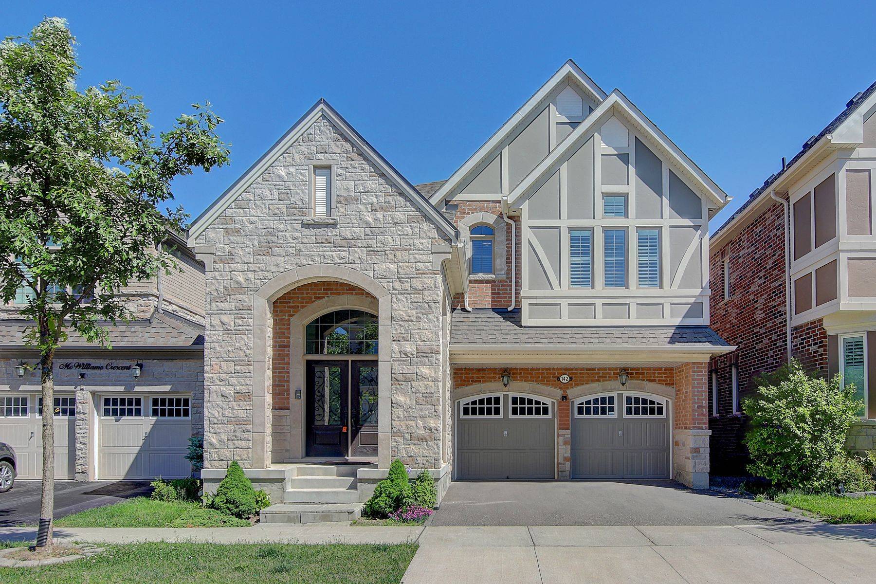142 Mcwilliams CRES, Oakville, ON L6M 0W4