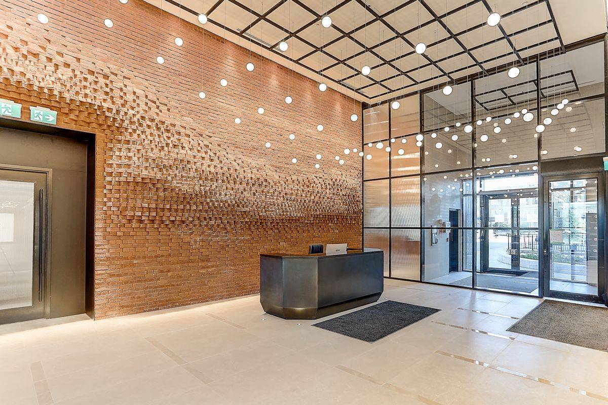 Oakville, ON L6H 7W6,3200 William Coltson AVE #208