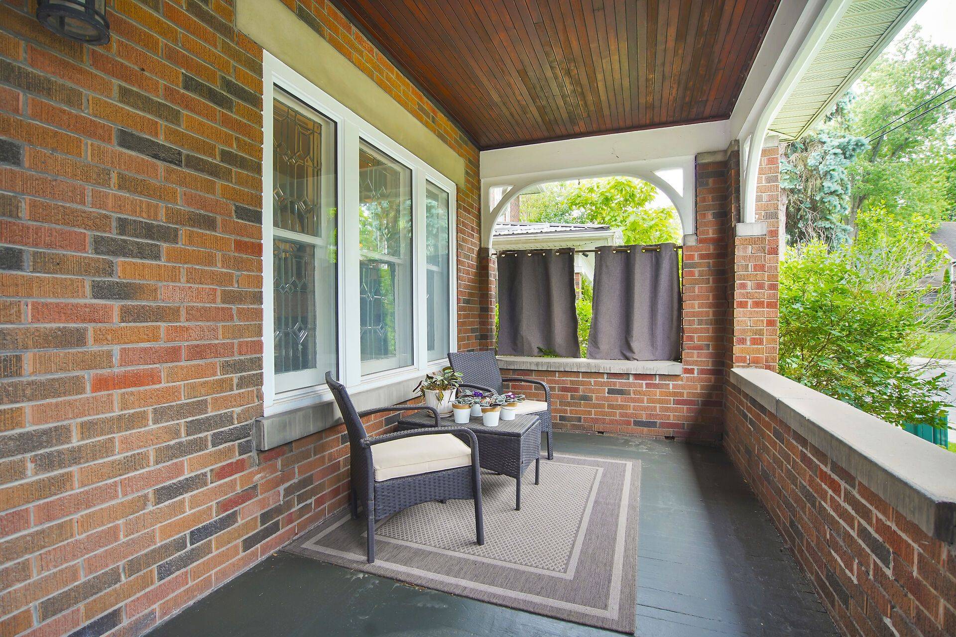 London South, ON N6C 3X9,192 RIDOUT ST S