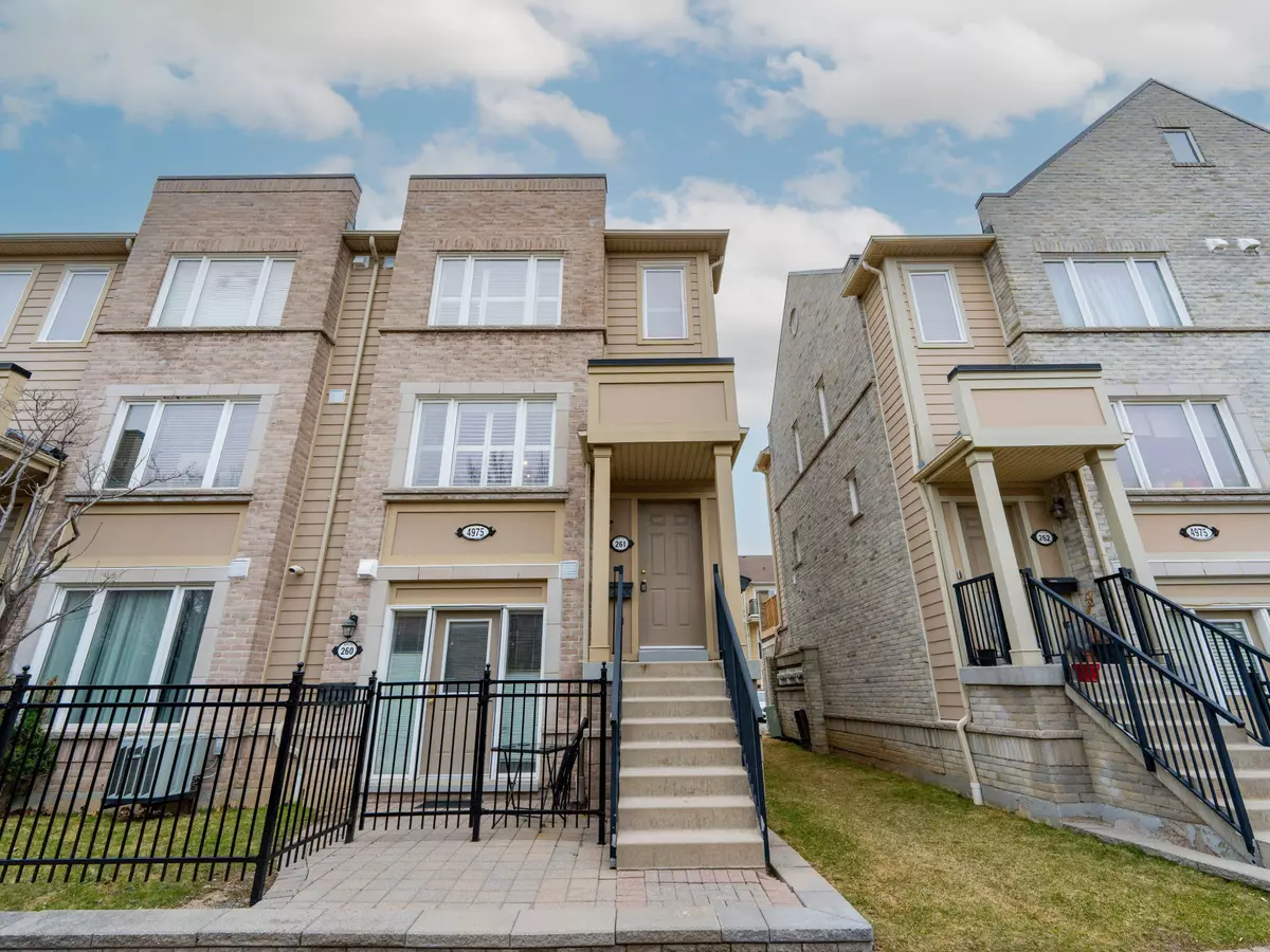 Mississauga, ON L5M 8E2,4975 Southampton DR #261