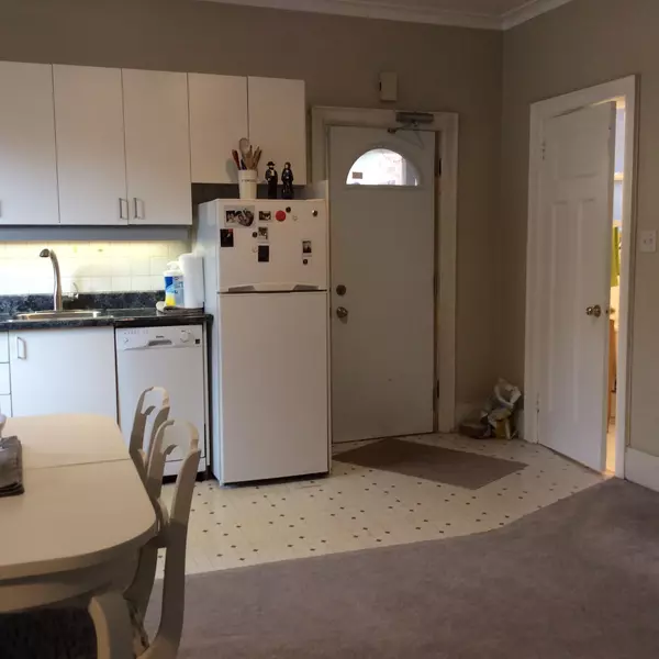 Toronto C02, ON M5R 2R9,622 Huron ST #1Mr