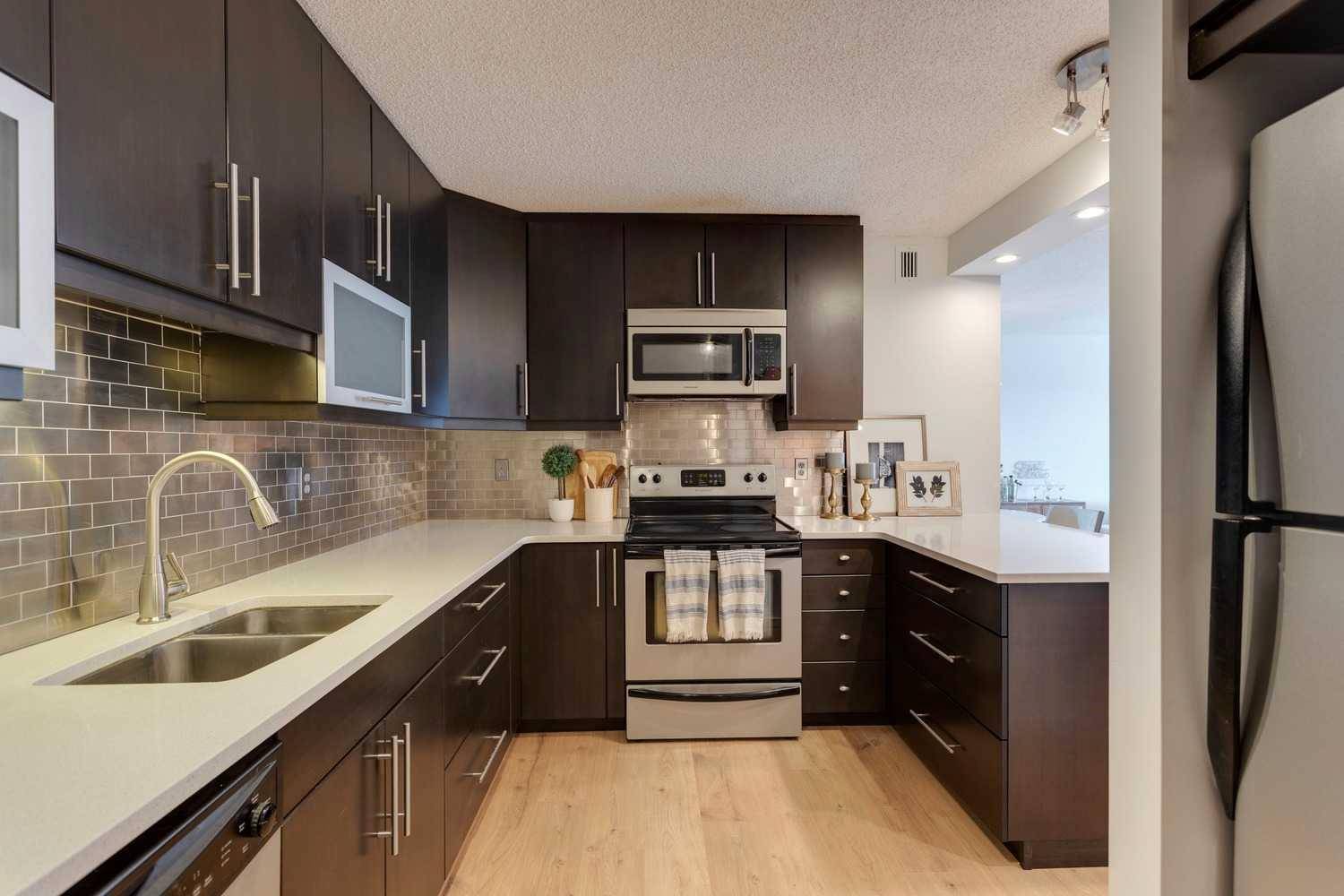 Calgary, AB T2R 0J5,1011 12 AVE SW #804