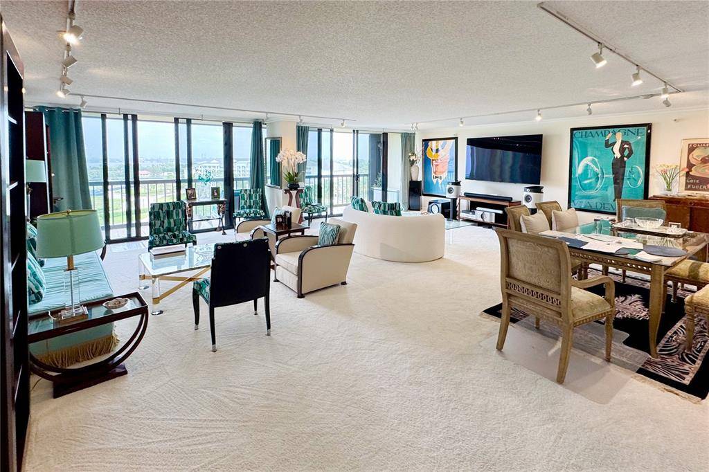 2480 Presidential Way #904, West Palm Beach, FL 33401