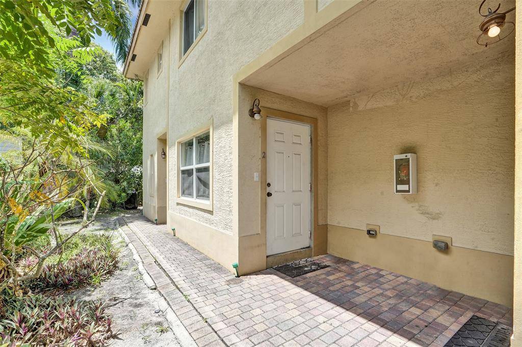 Fort Lauderdale, FL 33316,420 SE 18th Ct
