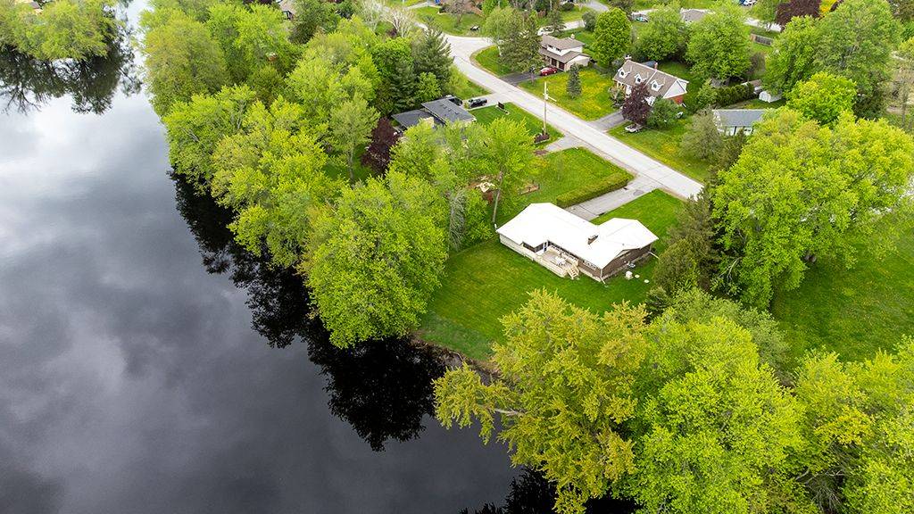 80 Greenfield PARK, Belleville, ON K0K 1V0