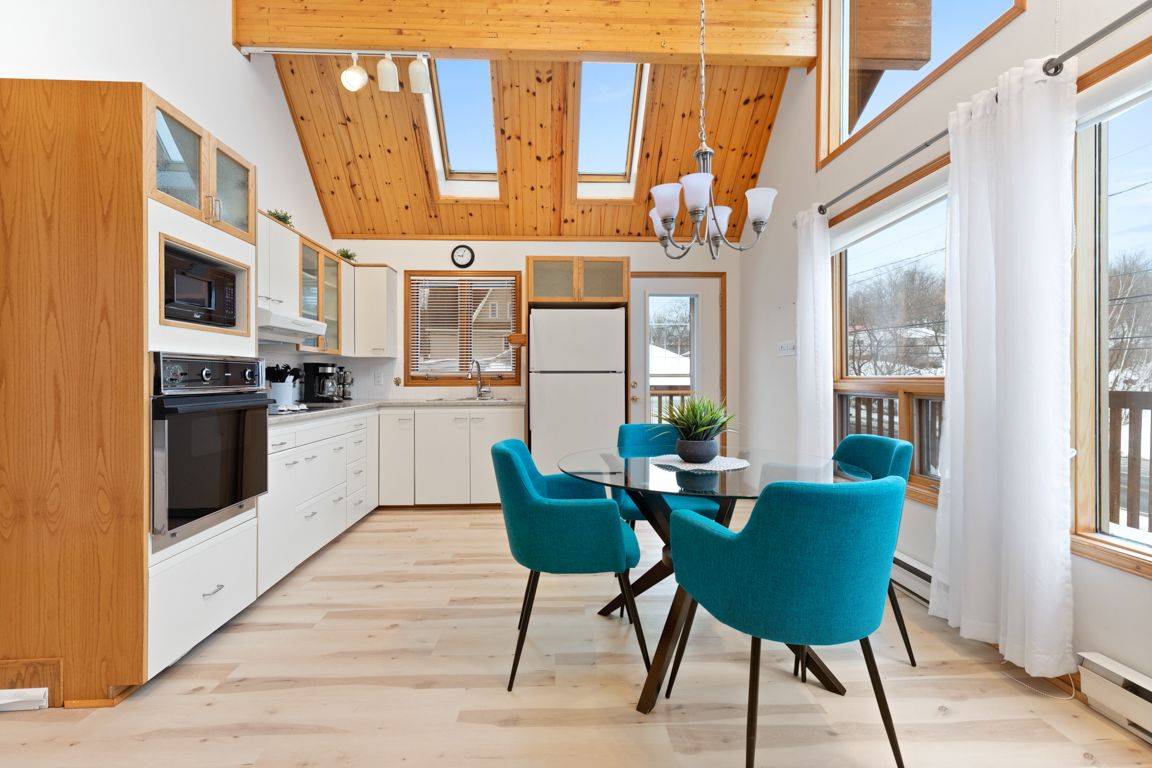 Parry Sound, ON P2A 2P3,14 Emily ST