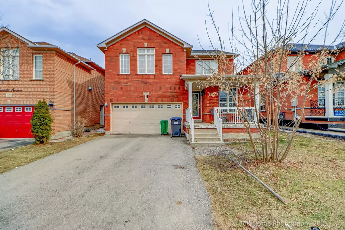 Brampton, ON L7A 2A9,5 Fairhill AVE