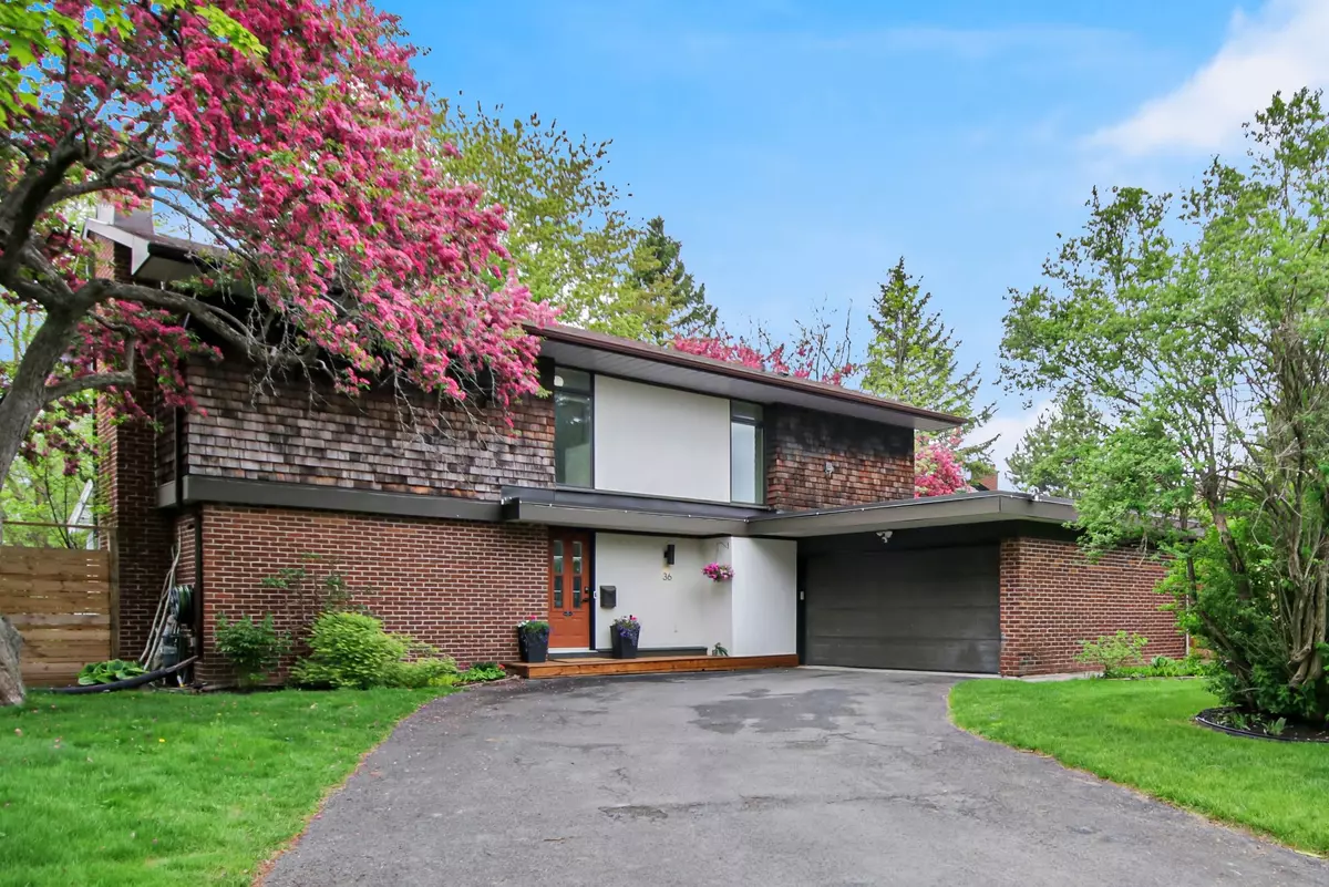 Kanata, ON K2K 1G2,36 Varley DR