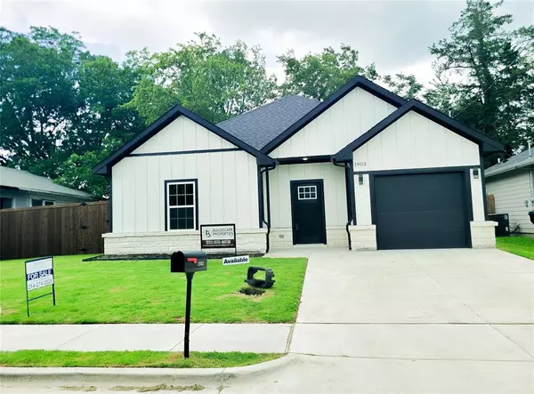1903 King Street, Greenville, TX 75401