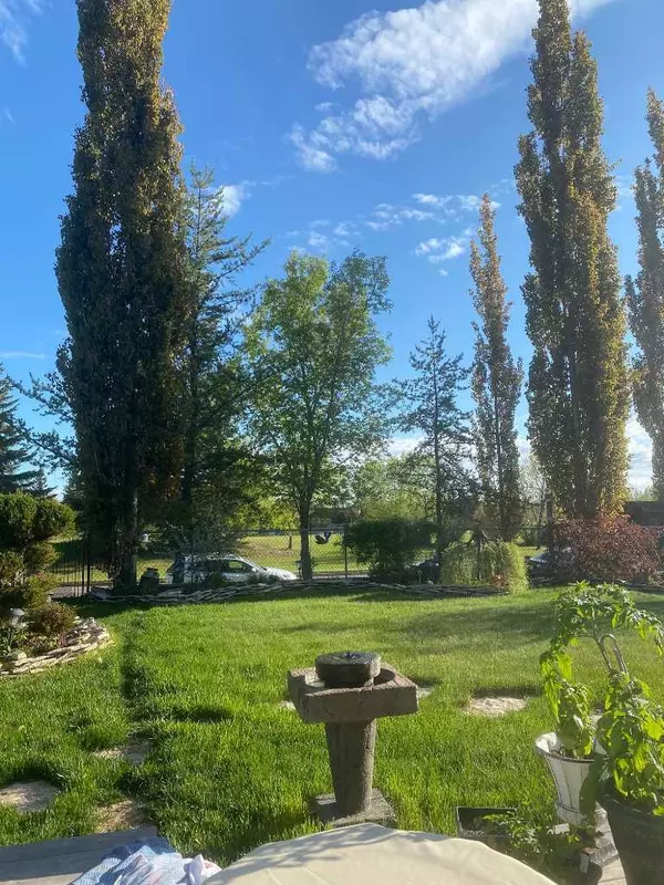 Athabasca, AB T9S 1N2,3109 47 AVE
