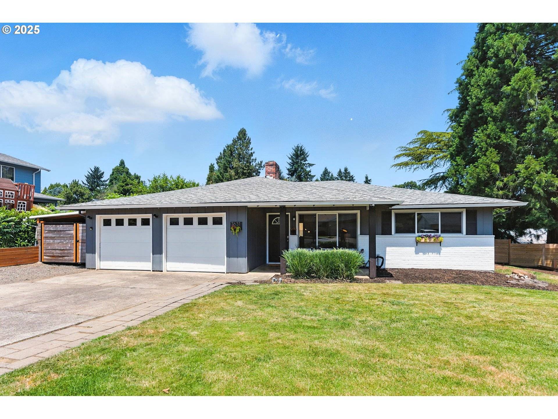 7631 SE THOMPSON RD, Milwaukie, OR 97222