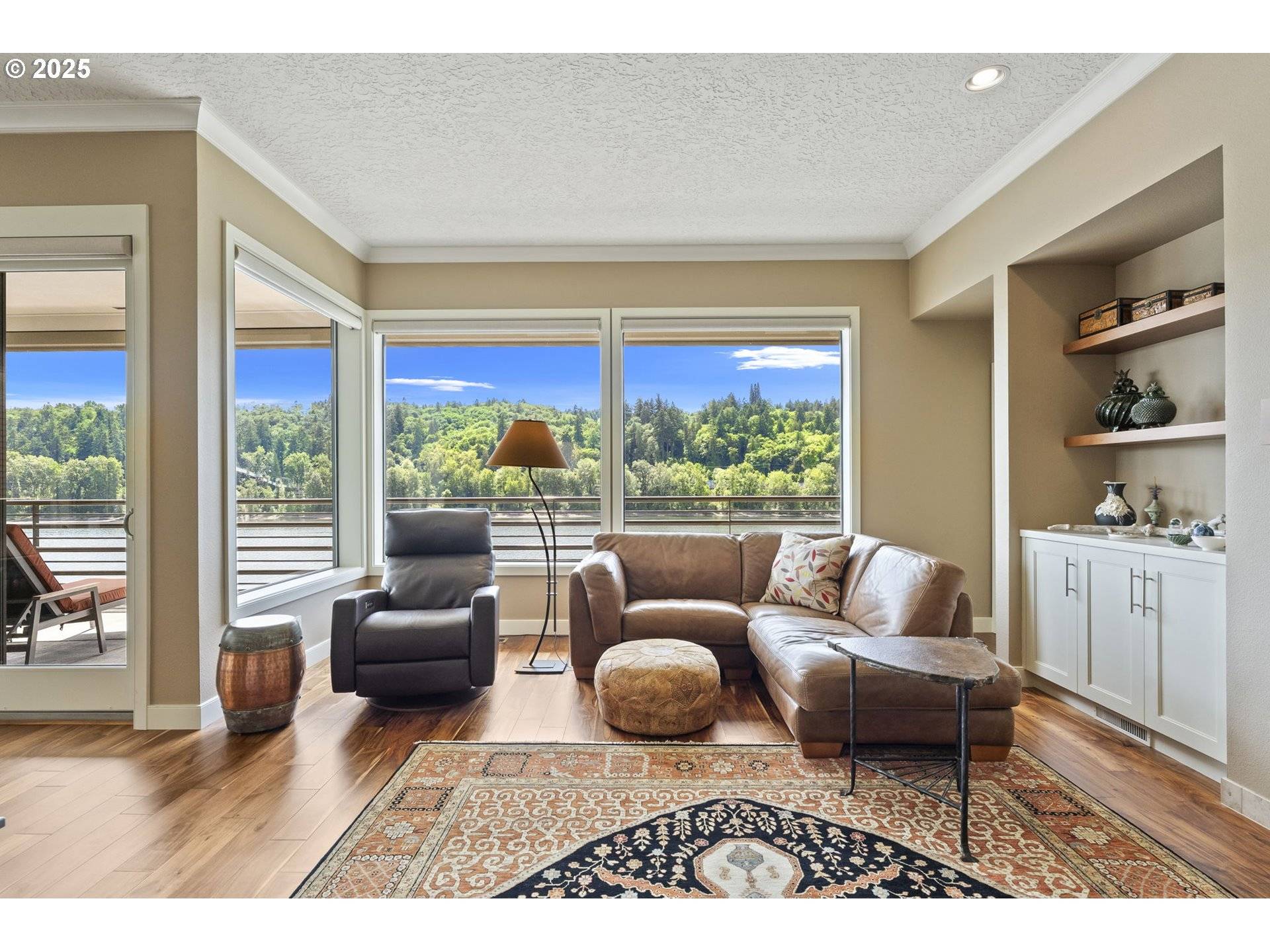 Portland, OR 97202,242 SE SPOKANE ST ##6