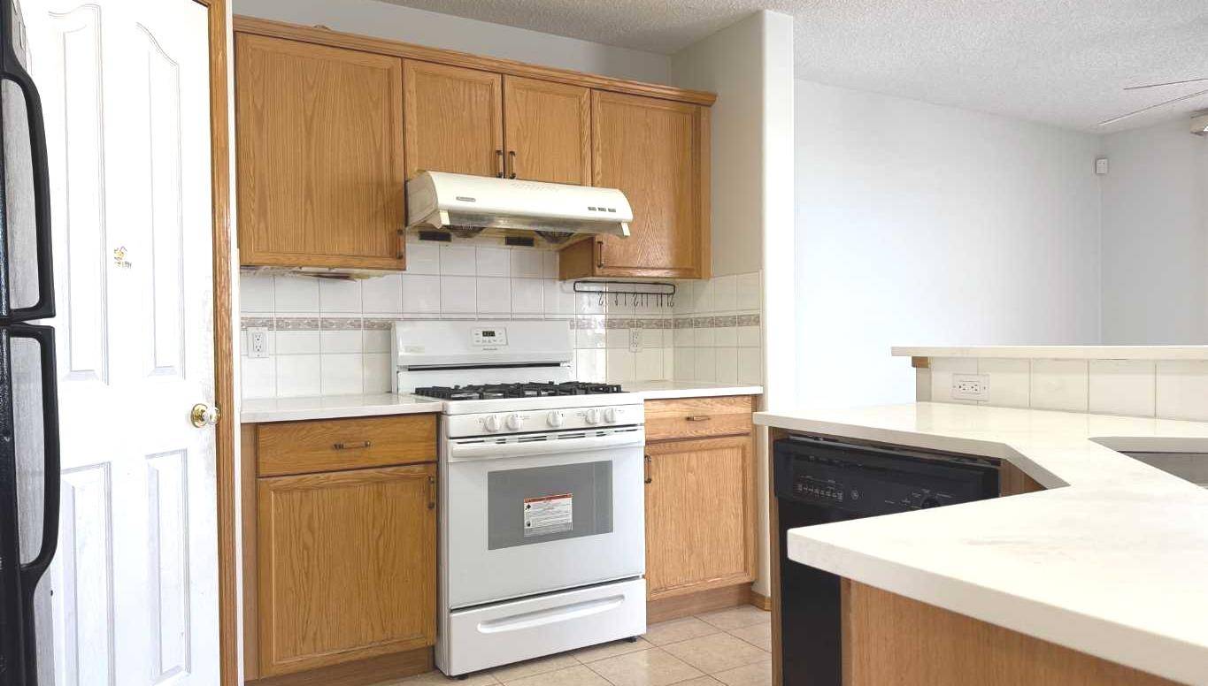 Calgary, AB T1Y 7G7,244 Los Alamos PL Northeast