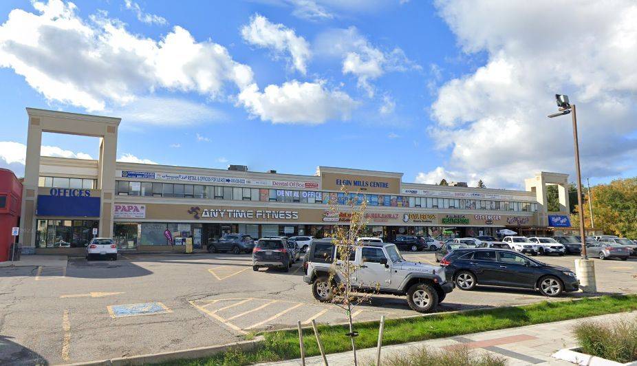 Richmond Hill, ON L4C 3C9,10720 Yonge ST #211