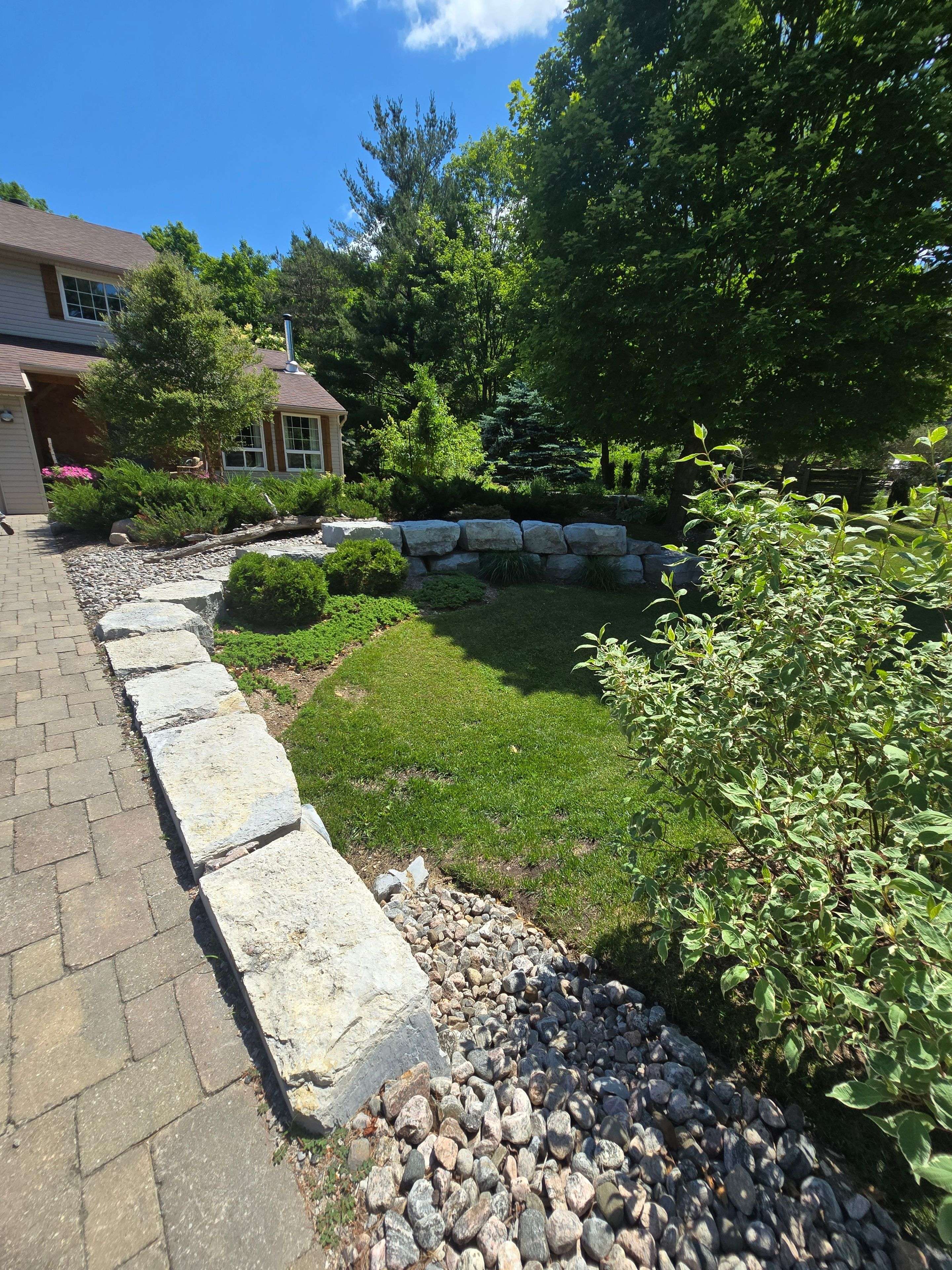 Oro-medonte, ON L0K 1E0,30 SUMAC CRES