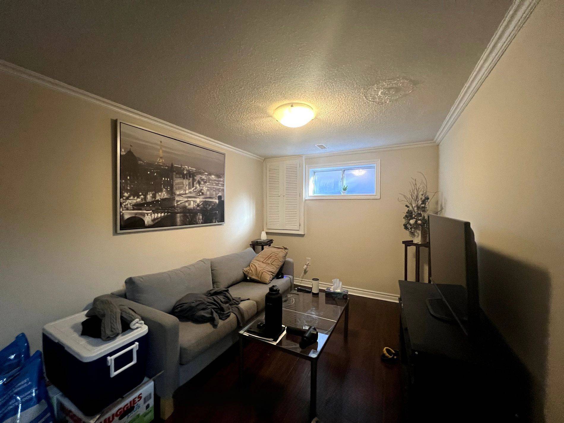 Mississauga, ON L5B 2N3,515 Louis DR