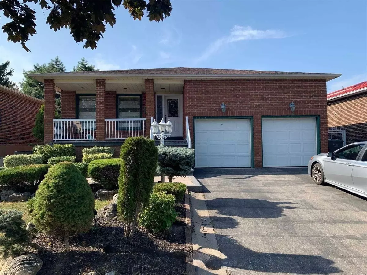 Mississauga, ON L5B 2N3,515 Louis DR