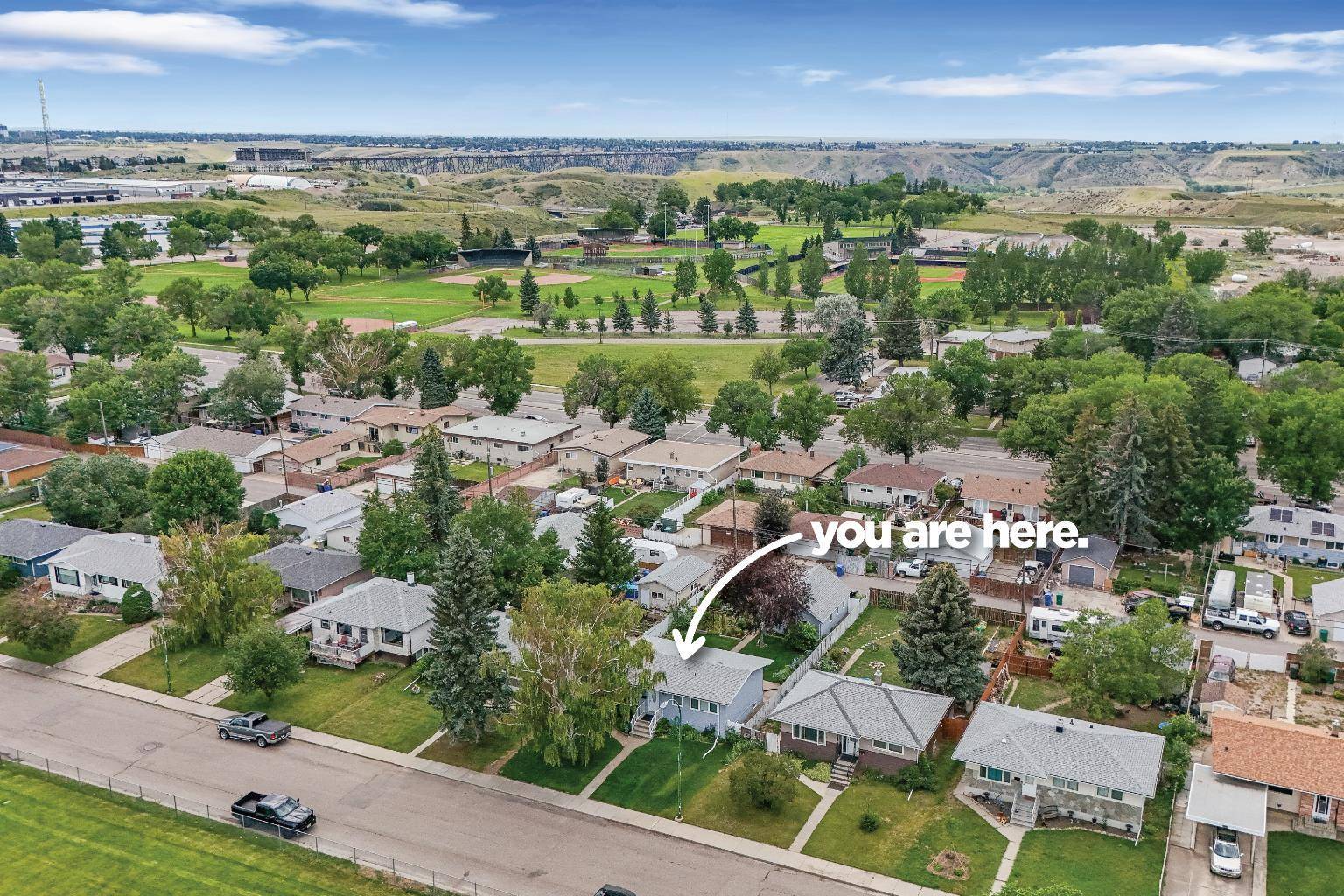 Lethbridge, AB T1H2E3,734 10 ST N