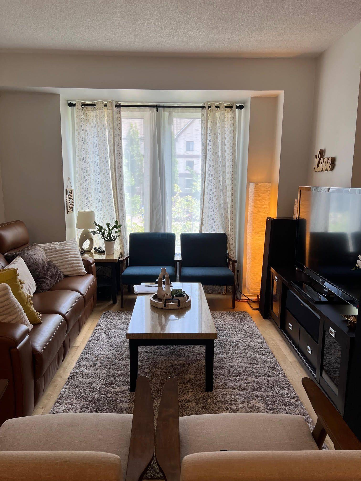 338 South Park RD, Markham, ON L3T 7W1