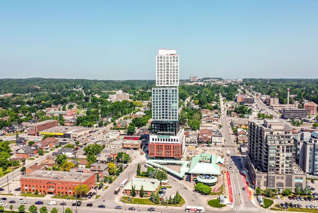 39 Mary ST #1904, Barrie, ON L4N 1S9