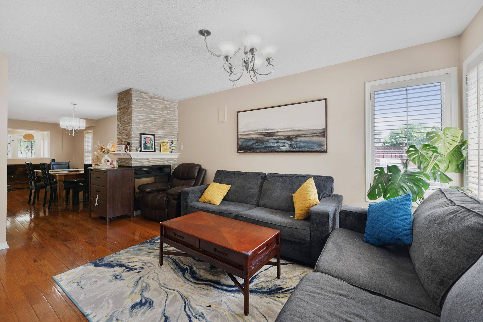 Mississauga, ON L5W 1A8,836 Golden Farmer WAY