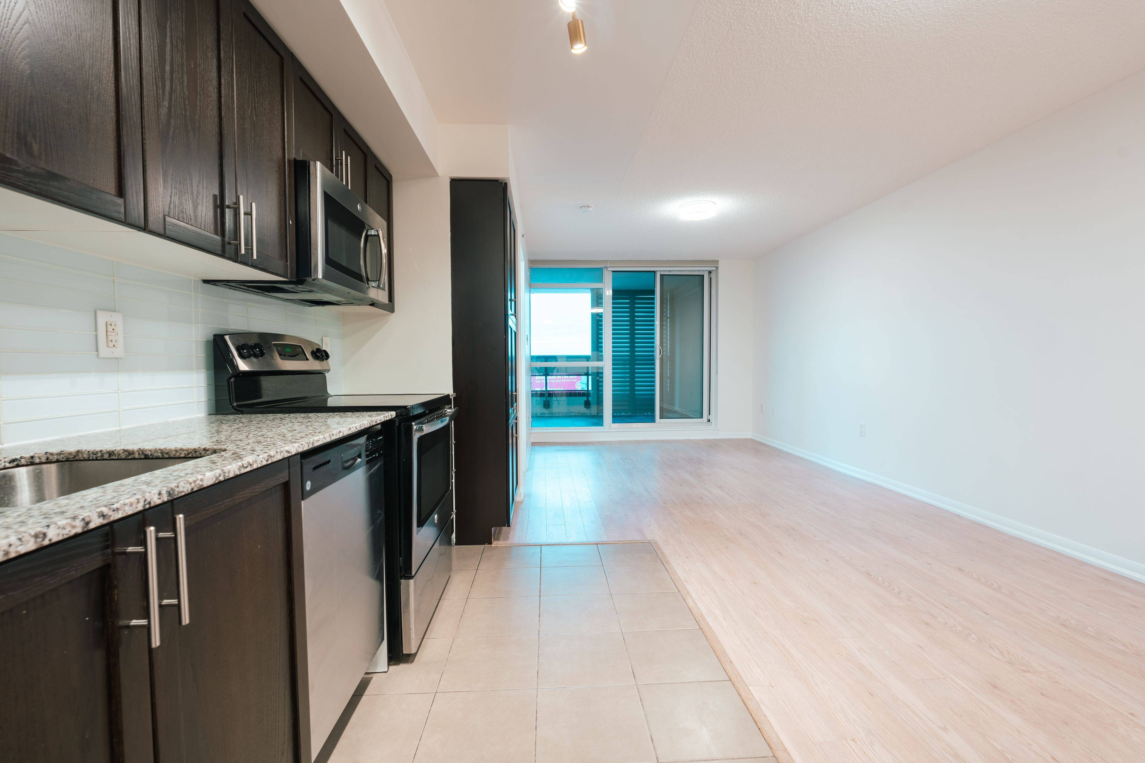 Toronto W04, ON M6A 0B6,830 Lawrence AVE W #540