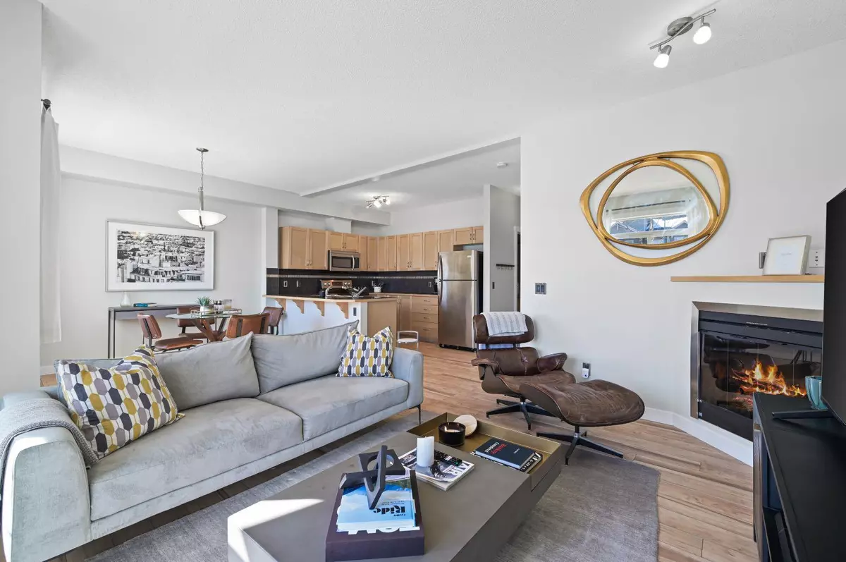 Calgary, AB T3H0K1,211 Aspen Stone BLVD SW #2205
