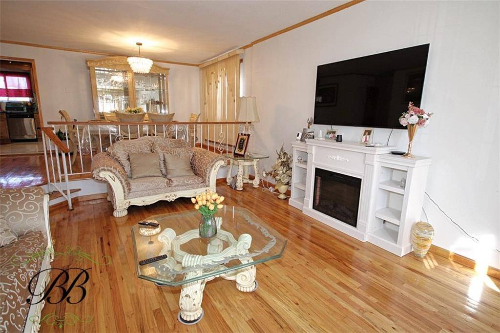 Brooklyn, NY 11236,10811 Flatlands 7th ST