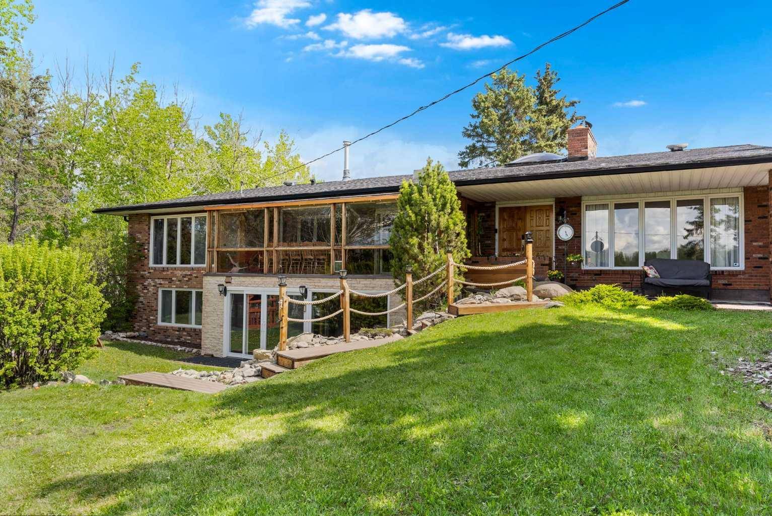 24157 Meadow DR, Rural Rocky View County, AB T3R 1A8